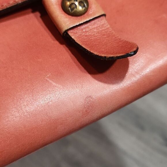 Patricia Nash Rugged Studded Coral Leather XL Wallet - Picture 2 of 10